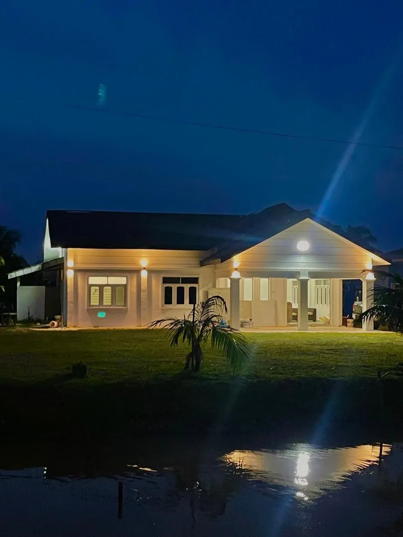 Build House - Image 1